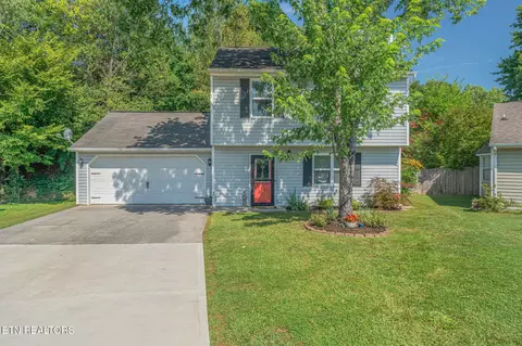 2301 Robinson Ridge Ct, Knoxville, TN 37923