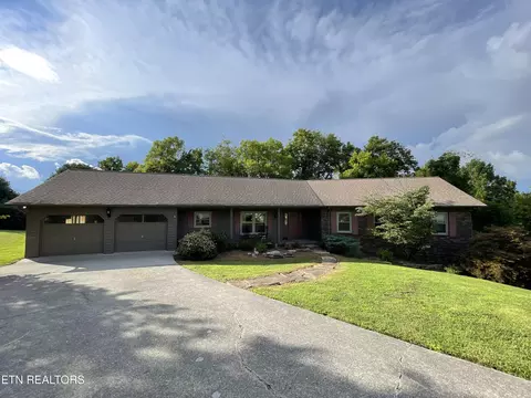 103 Farmington Pl, Clinton, TN 37716