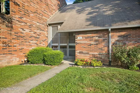 503 Canberra Dr #D2, Knoxville, TN 37923