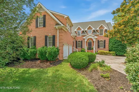 801 Mckinley Pointe Ln, Knoxville, TN 37934