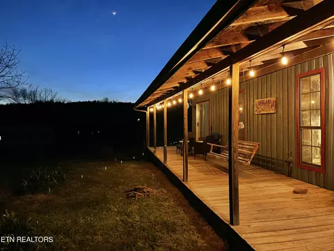 Exterior - 1354 Fork Rd, Greenback, TN 37742 photo 2 of 4