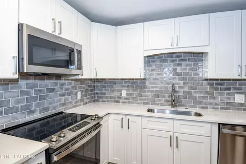 Kitchen - 1354 Fork Rd, Greenback, TN 37742 photo 2 of 2