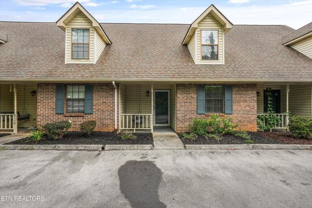 9005 Fountain Brook Ln, Knoxville, TN 37923