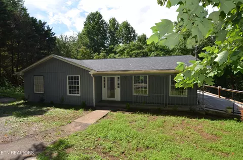 188 Green Ln, Powell, TN 37849