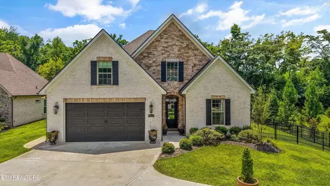 8513 Sunscape Ln, Knoxville, TN 37922