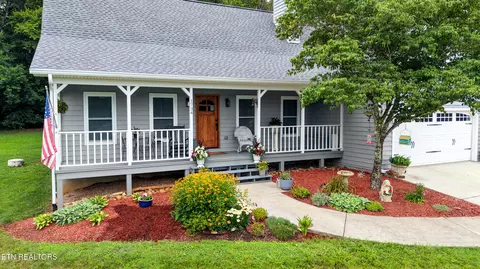 1734 Cheyenne Ct, Maryville, TN 37801