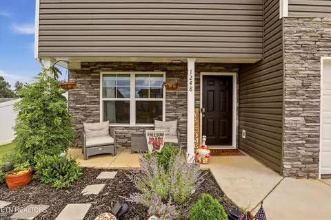 Exterior - 1248 Cole Dr, Talbott, TN 37877 photo 3 of 6