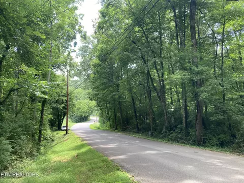 4921 Wise Hills Rd #1, Knoxville, TN 37920