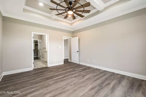 Bedroom - 5109 Gregory Rd, Greenback, TN 37742 photo 2 of 7