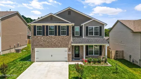 1764 Hickory Meadows Dr, Knoxville, TN 37932
