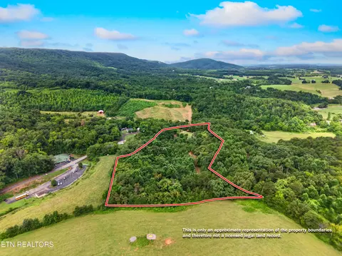 420 Blowing Cave Rd, Sevierville, TN 37876