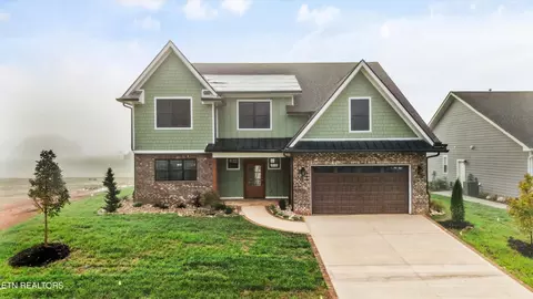496 Ironwood Ln, Loudon, TN 37774