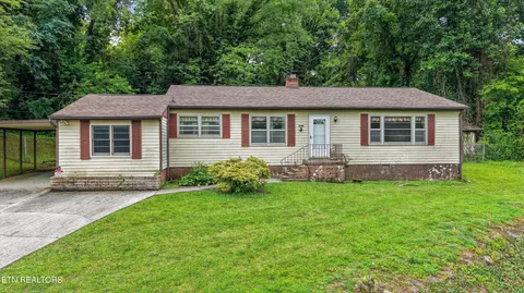 4401 S Wahli Dr, Knoxville, TN 37918
