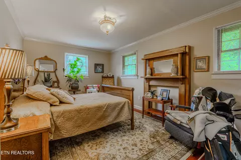 Bedroom - 129 Rector Dr, Harrogate, TN 37752 photo 3 of 9