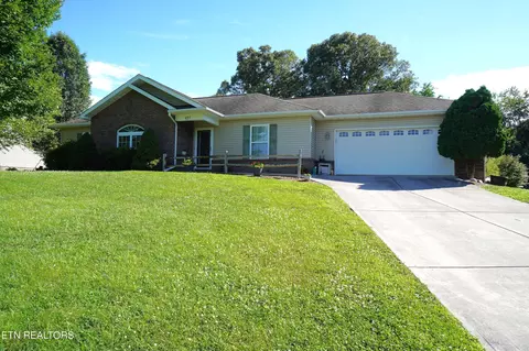 427 Christie Ln, Jefferson City, TN 37760