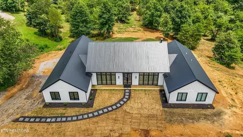 11922 E Watkins Rd, Loudon, TN 37774