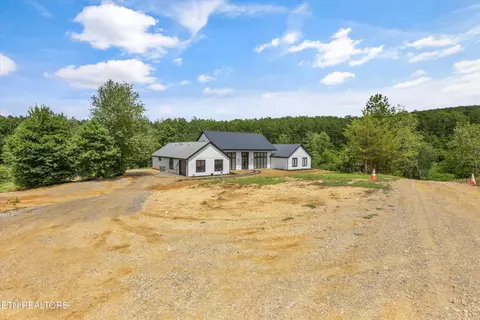 11922 E Watkins Rd, Loudon, TN 37774