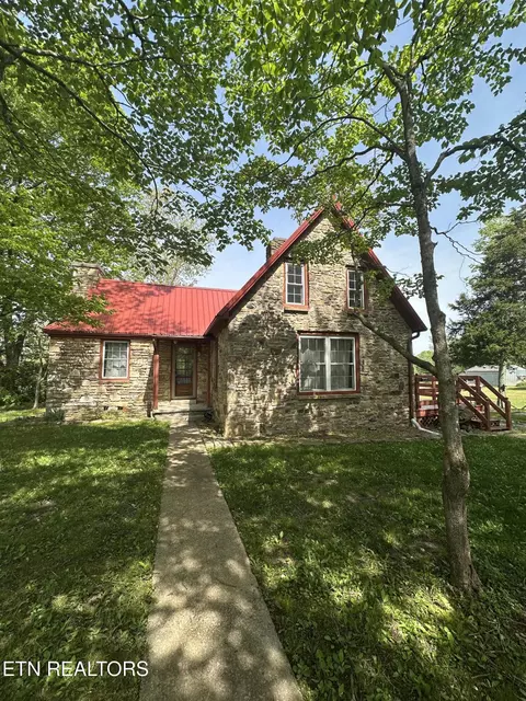 93 Pigeon Ridge Rd, Crossville, TN 38555