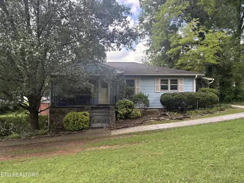 2119 Maple Dr, Knoxville, TN 37918