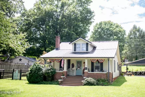 1311 N Main St, Sweetwater, TN 37874