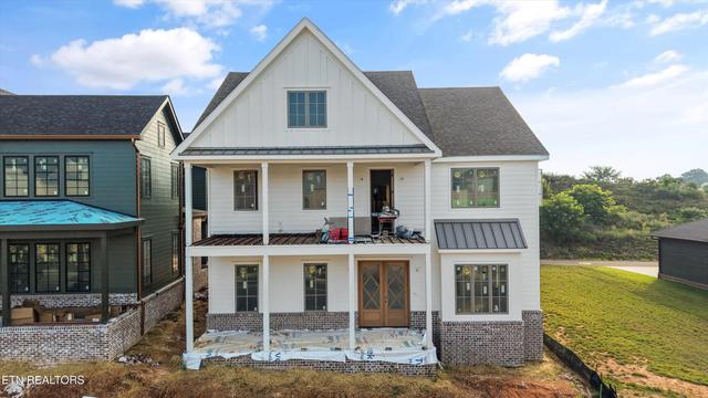 9830 Clingmans Dome Dr, Knoxville, TN 37922