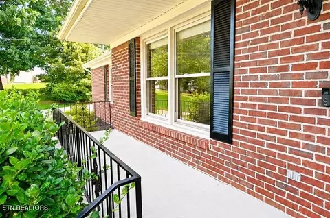 603 Lansdale Dr, Maryville, TN 37803