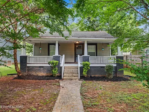 2311 Cedar Ln, Knoxville, TN 37918