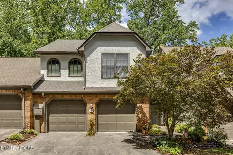 807 Ethans Glen Dr, Knoxville, TN 37923