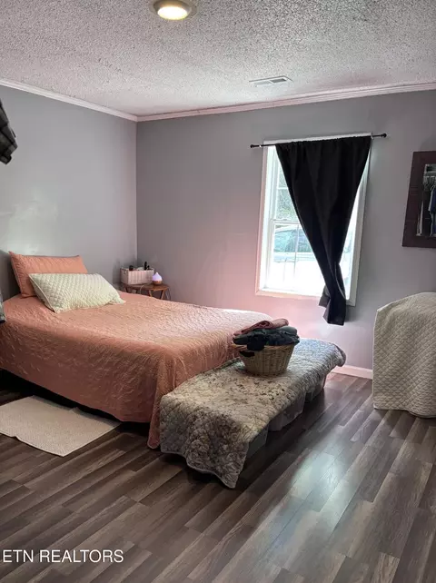 Bedroom - 3900 Roberts Rd, Corryton, TN 37721 photo 1 of 2