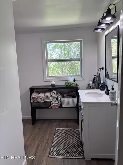 Bath - 3900 Roberts Rd, Corryton, TN 37721 photo 1 of 3