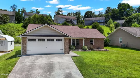 2022 Infinity Ln, Sevierville, TN 37876