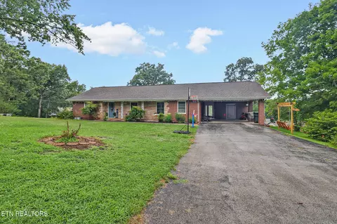 257 Brookhaven Dr, Crossville, TN 38555