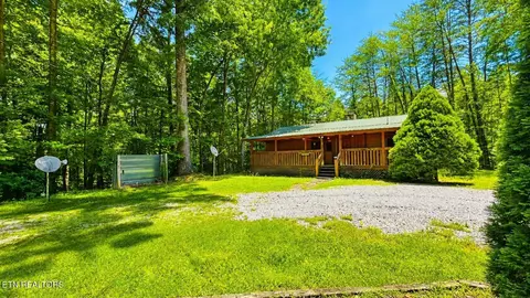 2950 Grassy Branch Loop, Sevierville, TN 37876