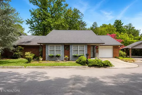 21 Belmont Ct, Oak Ridge, TN 37830