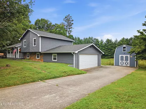 3017 Pleasant View Ave, Maryville, TN 37803