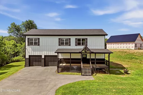 3239 Sybill Lee Ln, Sevierville, TN 37876