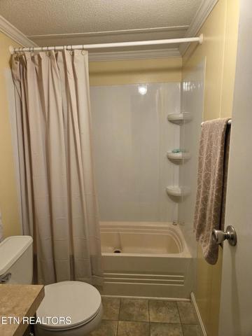 670 Oral Dr, Helenwood, TN 37755