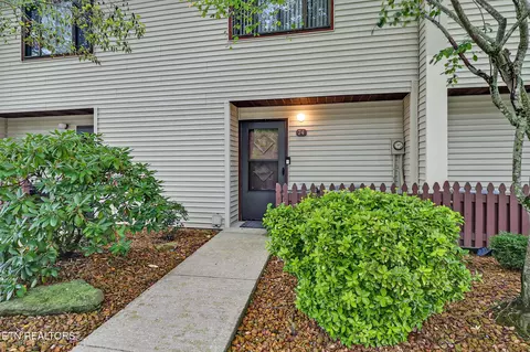 74 Wilshire Heights Dr #74, Crossville, TN 38558