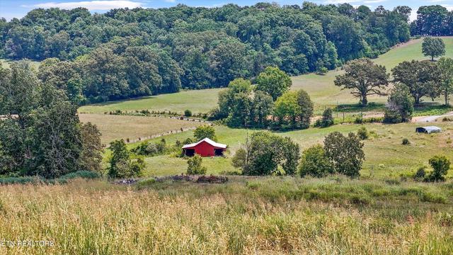 2522 Grey Ridge Rd, Maryville, TN 37801