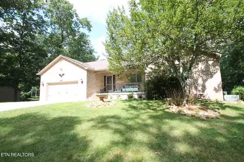 28 Pineridge Ct, Crossville, TN 38558