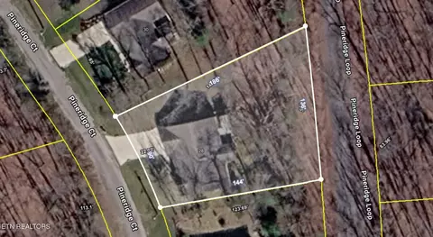 28 Pineridge Ct, Crossville, TN 38558