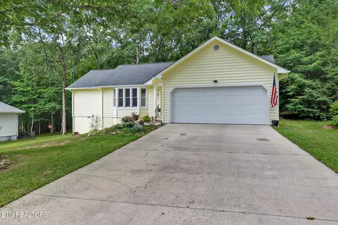 13 Dalton Ter, Crossville, TN 38558