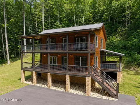 3066 N Clear Fork Rd, Sevierville, TN 37862