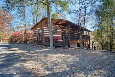 192 Cold Springs Trce, Townsend, TN 37882