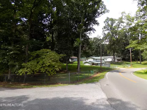 985 Ronald Dr, Talbott, TN 37877 photo 15