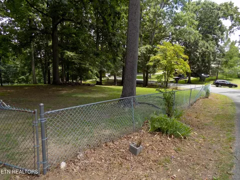 985 Ronald Dr, Talbott, TN 37877 photo 13