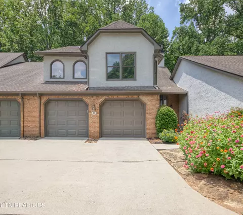 951 Ethans Glen Dr, Knoxville, TN 37923