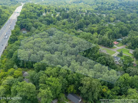4907 Parva Dr, Knoxville, TN 37914