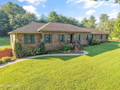 1710 Murphy Myers Rd, Maryville, TN 37803