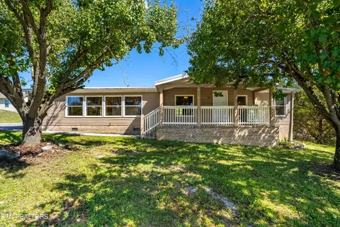 234 Red Bud Ln, Sevierville, TN 37876